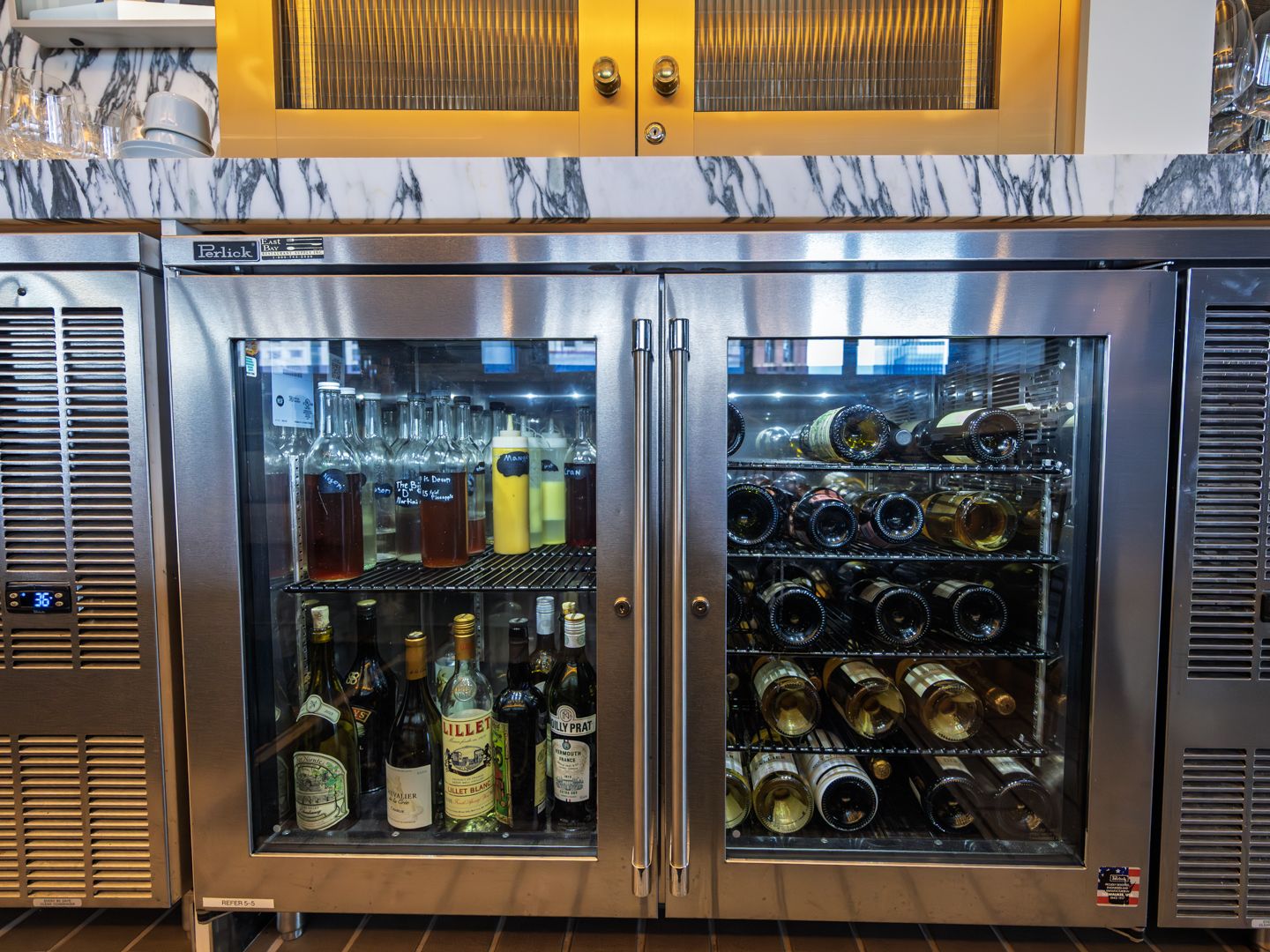 Private bar and lounge in the residents’ club at 706 Mission